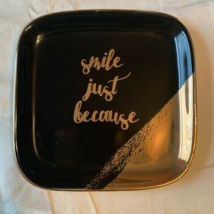 Smile just because trinket tray